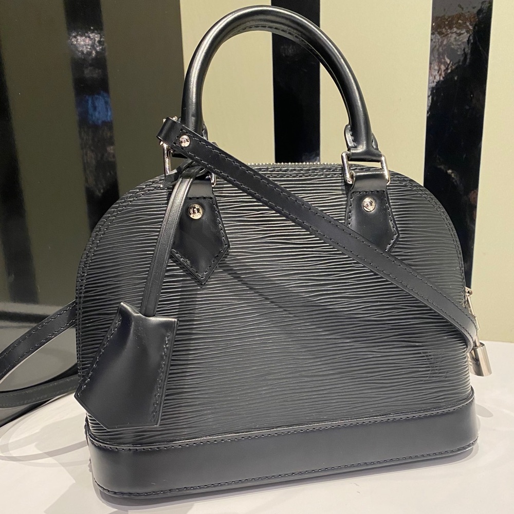 Louis Vuitton Alma BB Epi Leather